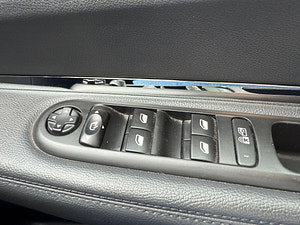 Peugeot 3008 thumbnail