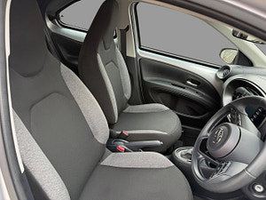 Toyota Aygo x thumbnail