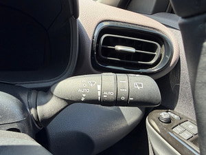 Toyota Yaris Cross thumbnail