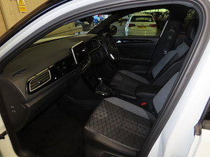 Volkswagen T-Roc thumbnail