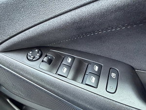 Vauxhall Crossland thumbnail