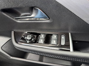 Vauxhall Astra thumbnail