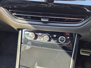 Vauxhall Grandland thumbnail