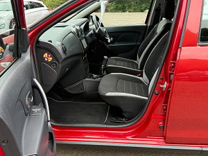 Dacia Sandero Stepway thumbnail