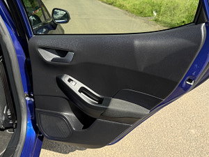 Ford Fiesta thumbnail