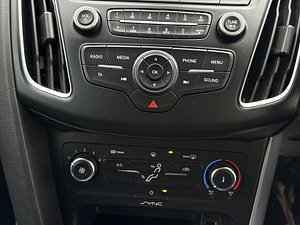 Ford Focus thumbnail