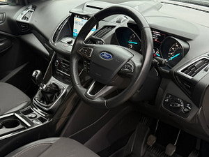 Ford Kuga thumbnail