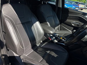 Ford Kuga thumbnail