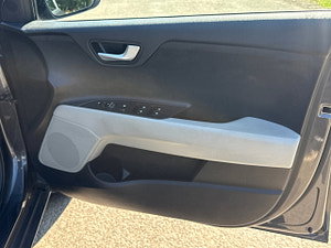 Kia Stonic thumbnail