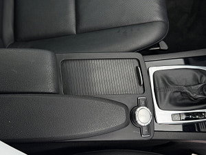Mercedes-Benz C Class thumbnail