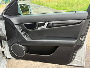 Mercedes-Benz C Class thumbnail