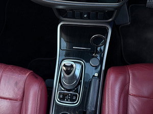 Mitsubishi Outlander thumbnail