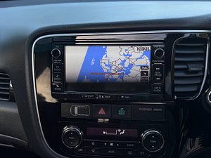 Mitsubishi Outlander thumbnail