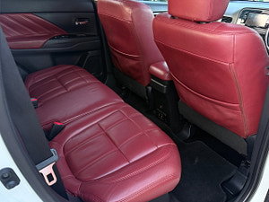 Mitsubishi Outlander thumbnail
