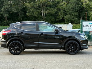 Nissan Qashqai thumbnail