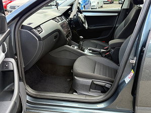 Skoda Octavia thumbnail