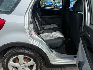 Suzuki SX4 thumbnail
