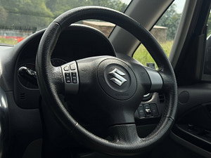 Suzuki SX4 thumbnail