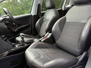 Peugeot 2008 thumbnail