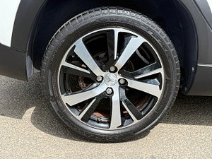 Peugeot 2008 thumbnail