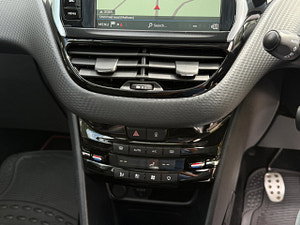 Peugeot 2008 thumbnail