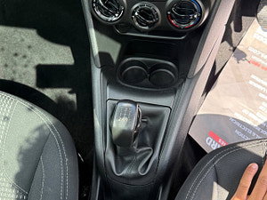 Peugeot 208 thumbnail