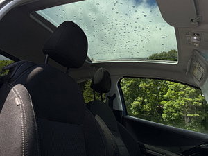 Peugeot 208 thumbnail