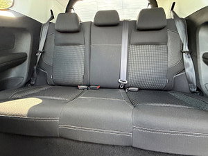 Peugeot 208 thumbnail