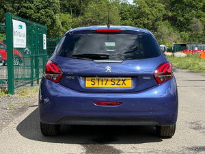 Peugeot 208 thumbnail