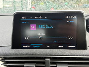 Peugeot 3008 thumbnail