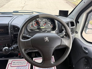 Peugeot Boxer thumbnail