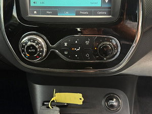 Renault Captur thumbnail