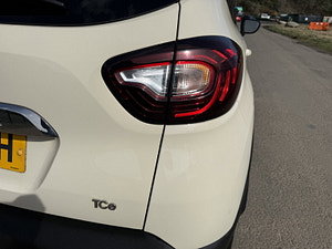 Renault Captur thumbnail