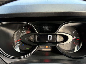 Renault Captur thumbnail