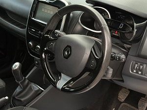 Renault Clio thumbnail