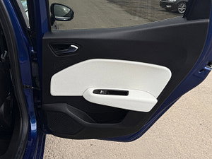 Renault Clio thumbnail