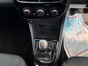 Renault Clio thumbnail