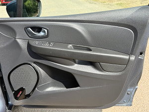 Renault Clio thumbnail