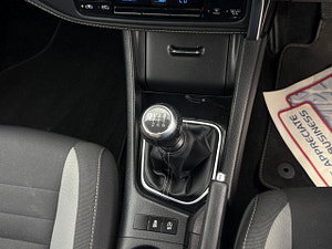 Toyota Auris thumbnail