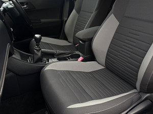 Toyota Auris thumbnail