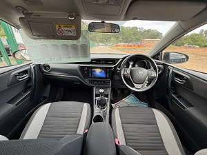 Toyota Auris thumbnail