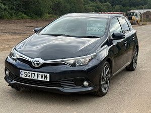 Toyota Auris thumbnail