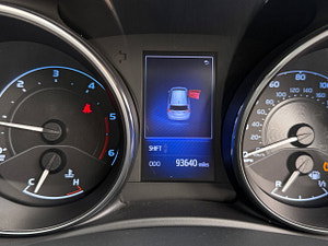 Toyota Auris thumbnail