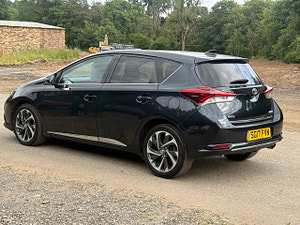 Toyota Auris thumbnail