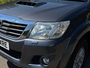 Toyota Hilux thumbnail