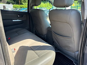 Toyota Hilux thumbnail