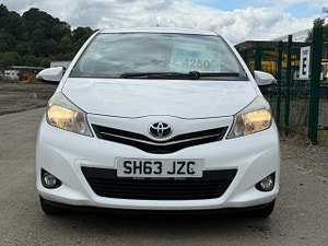 Toyota Yaris thumbnail