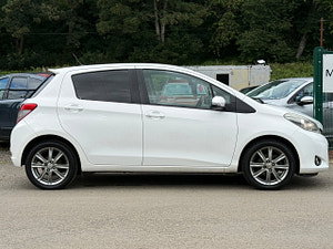 Toyota Yaris thumbnail