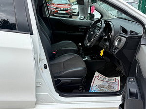 Toyota Yaris thumbnail
