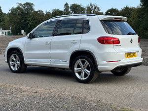 Volkswagen Tiguan thumbnail